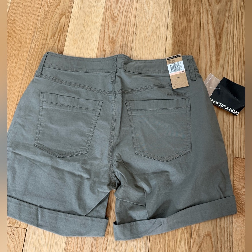 DKNY Convertible Army Green Shorts Size 2 - Picture 4 of 9